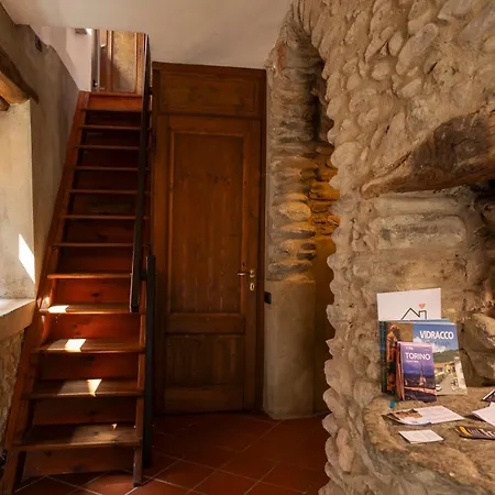 Casa Carruba - House With A Soul Close To Damanhur Hébergement de vacances Vidracco